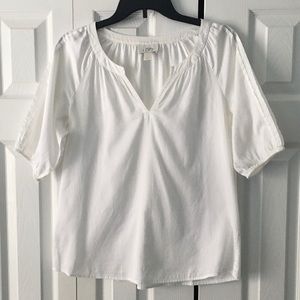 Ann Taylor LOFT White V-Neck Top size Small